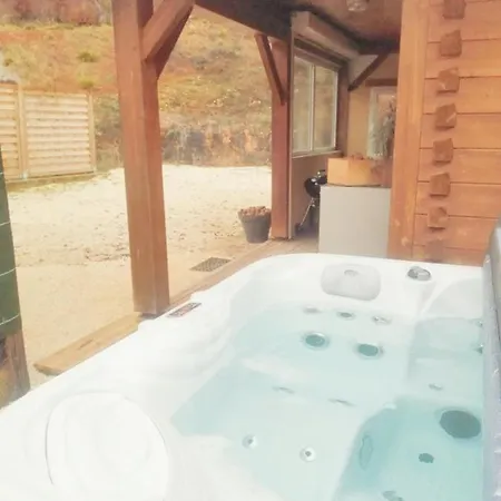 Le Chalet Avec De La Salamandre * Saint-Andre-d'Allas